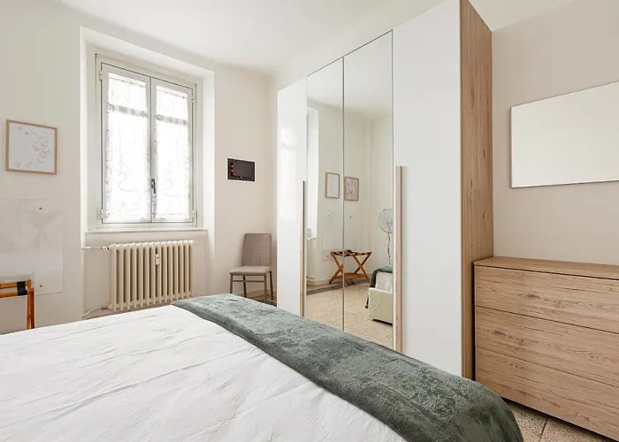 Apartment Guesthost - Ca' Granda M5 Bright Milan
